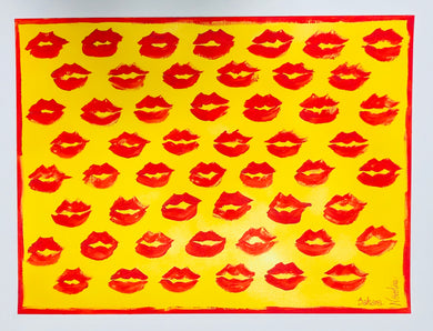 Give 'em lip (yellow)